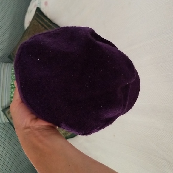 Set of 2 fall/winter fashion caps - Picture 7 of 8